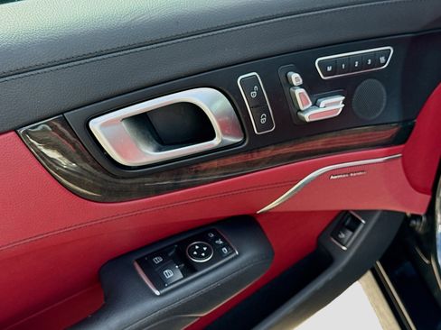 Used 2016 Mercedes-Benz SL 550 w/ Sport Wheel Package image 20