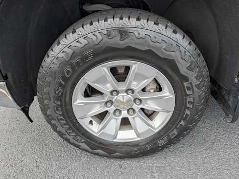 Used 2023 Chevrolet Silverado 1500 LT w/ Protection Package AWD/4WD image 30