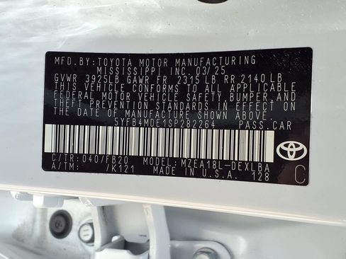 Used 2025 Toyota Corolla LE FWD image 13