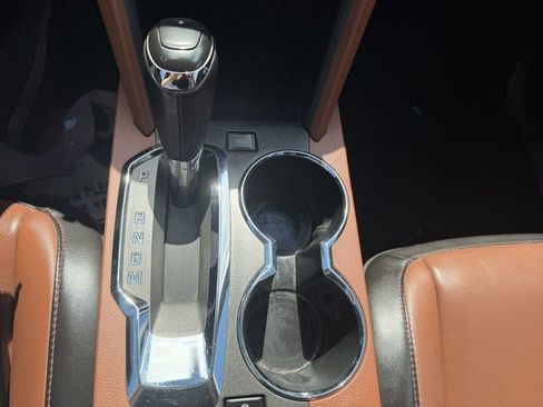 Used 2016 Chevrolet Equinox LTZ FWD image 13