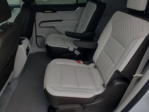 Certified 2025 GMC Acadia Denali FWD image 14