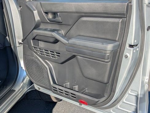 Used 2025 Toyota Tacoma SR image 13