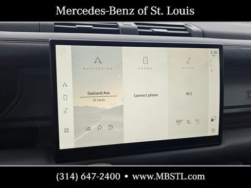 Used 2025 Land Rover Defender 110 V8 AWD/4WD image 31