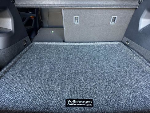 New 2026 Volkswagen Tiguan SEL R-Line AWD/4WD image 14
