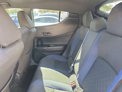 Used 2021 Toyota C-HR XLE image 12