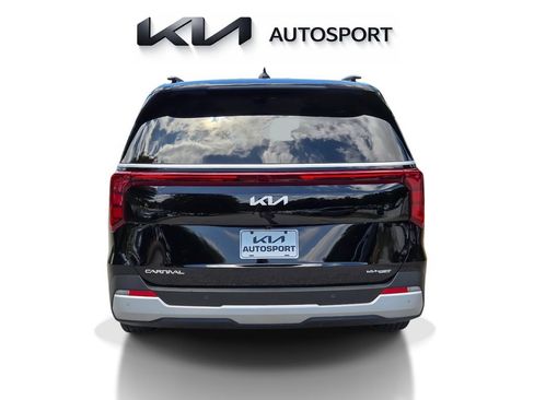 New 2026 Kia Carnival EX FWD image 9