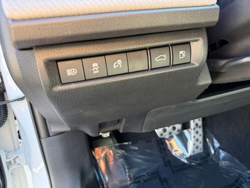 Used 2026 Toyota Camry SE w/ Convenience Package FWD image 19