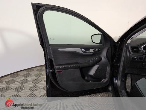 Used 2024 Ford Escape Platinum AWD/4WD image 14
