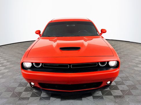 Used 2022 Dodge Challenger R/T image 2