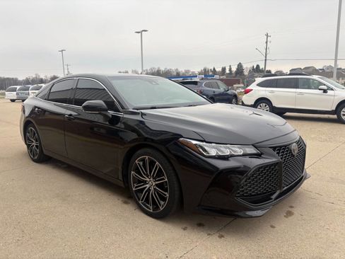 Used 2019 Toyota Avalon XSE w/ All Weather Liner Package image 22