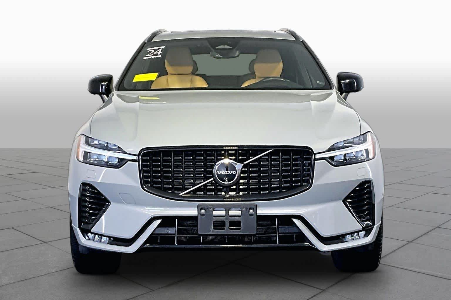 Used 2024 Volvo XC60 B5 Ultimate w/ Protection Package Premier AWD/4WD image 4
