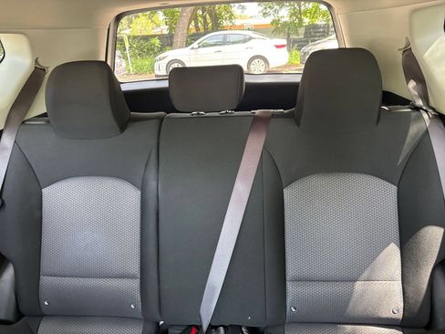 Used 2025 Kia Soul LX w/ LX Technology Package FWD image 35