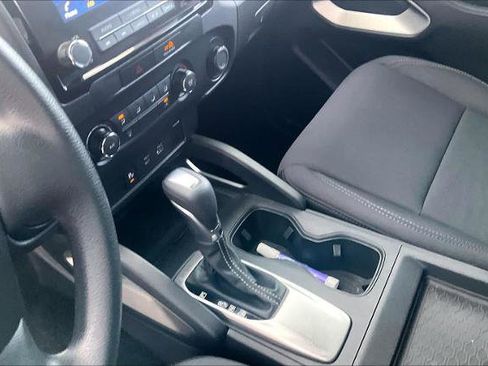 Certified 2022 Nissan Frontier SV w/ Technology Package image 15