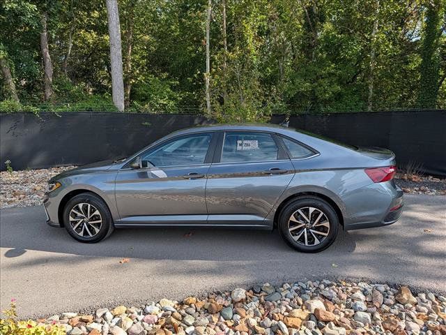 Used 2025 Volkswagen Jetta S FWD image 2