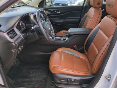 Used 2017 GMC Acadia SLT image 16