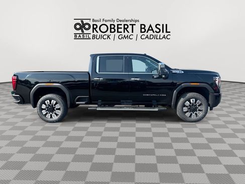 New 2026 GMC Sierra 2500 Denali w/ Denali Reserve Package AWD/4WD image 9