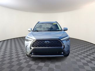 Used 2023 Toyota Corolla Cross XLE video 2