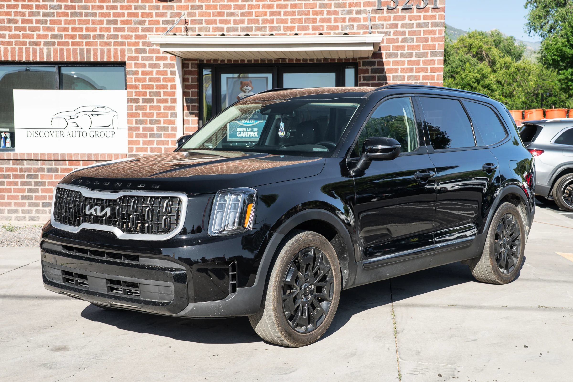 Used 2021 Kia Telluride EX w/ EX Premium Package AWD/4WD image 1
