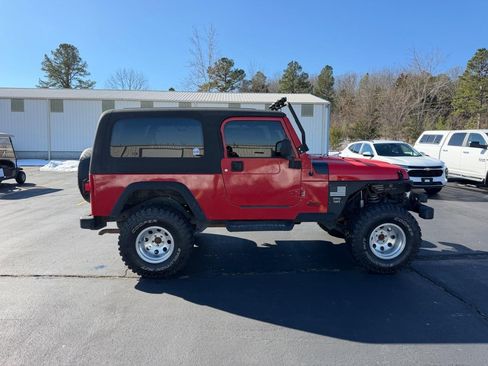 Used 2004 Jeep Wrangler 2dr Unlimited 4WD w/ Convenience Group image 3