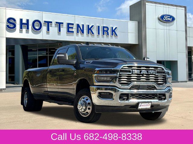 Used 2025 RAM 3500 Tradesman AWD/4WD image 1