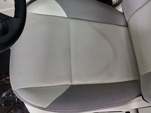 Used 2014 Ford Focus SE FWD image 17
