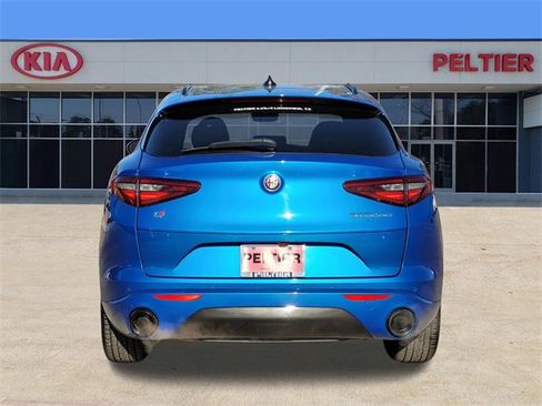 Used 2021 Alfa Romeo Stelvio Ti Sport image 5