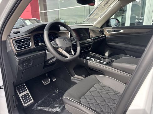 New 2026 Volkswagen Atlas SEL Premium R-Line AWD/4WD image 13