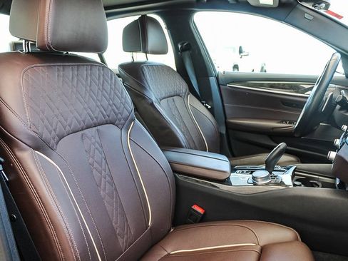 Used 2021 BMW 540i w/ Premium Package RWD image 17