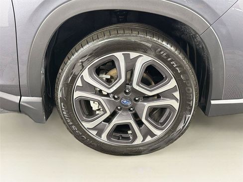 Used 2024 Subaru Ascent Touring AWD/4WD image 36