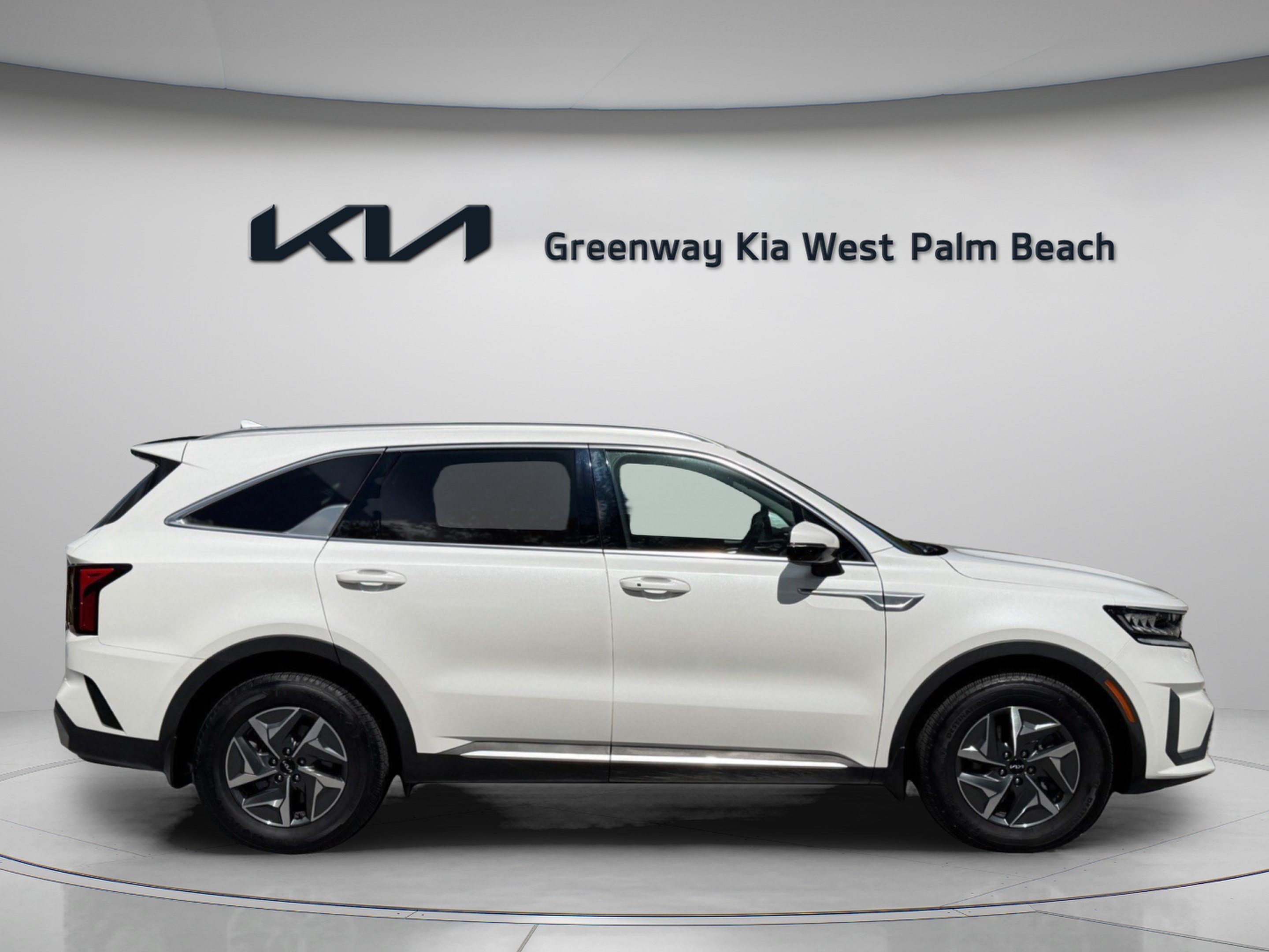 Used 2022 Kia Sorento S FWD image 8