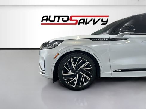 Used 2025 Lincoln Aviator Black Label w/ Black Label Special Edition AWD/4WD image 35