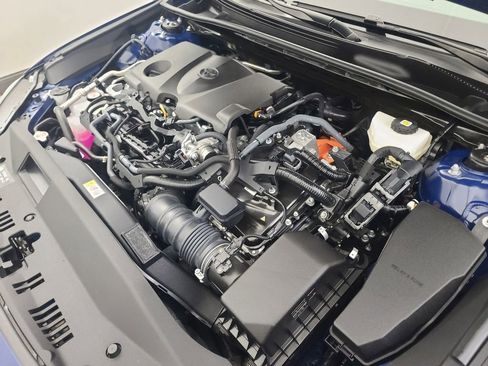 Used 2025 Toyota Camry LE image 39