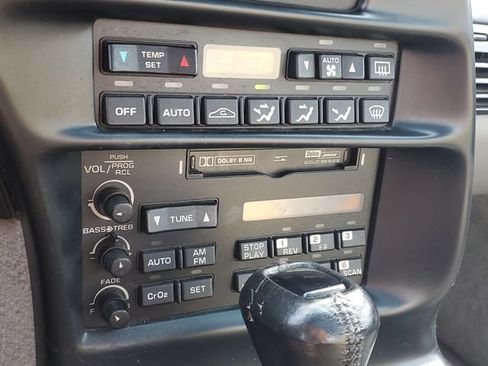Used 1996 Chevrolet Corvette Coupe RWD image 22