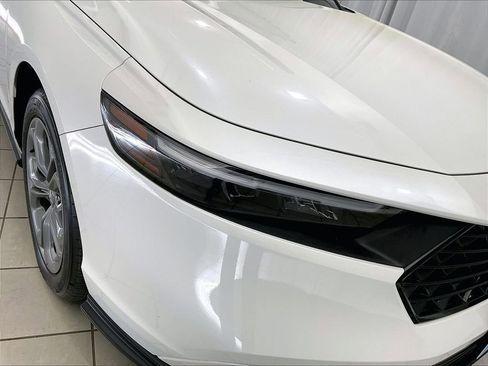 Used 2024 Honda Accord EX image 31