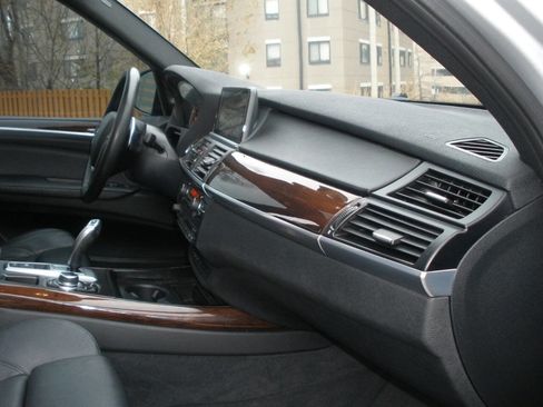 Used 2013 BMW X5 xDrive50i AWD/4WD image 31