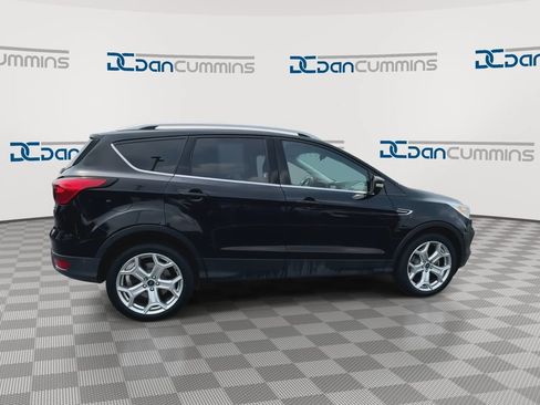 Used 2019 Ford Escape Titanium AWD/4WD image 9