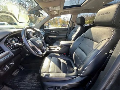 Used 2019 GMC Acadia Denali w/ Technology Package image 5