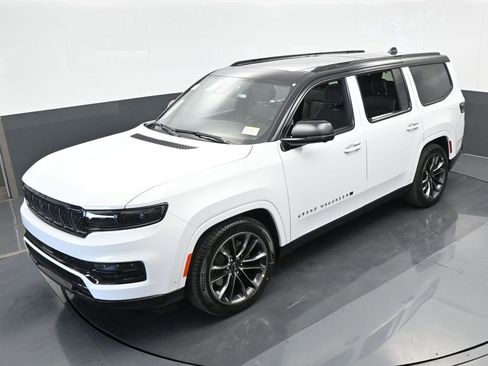 Used 2024 Jeep Grand Wagoneer Series II w/ Quick Order Packagew 28T image 47