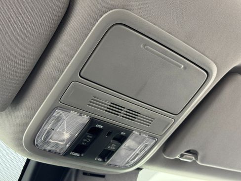 Used 2022 Honda Pilot Special Edition image 30