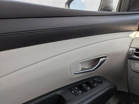 Used 2026 Hyundai Tucson SEL FWD image 9
