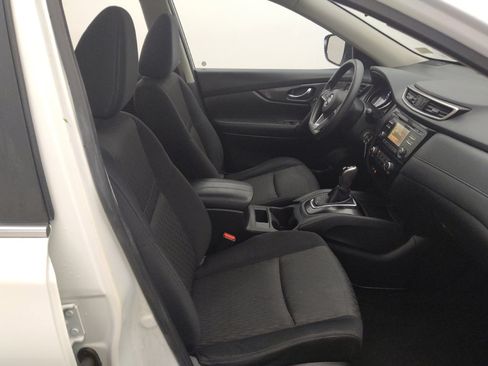 Used 2017 Nissan Rogue S AWD/4WD image 21