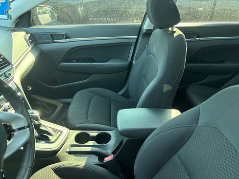 Used 2019 Hyundai Elantra Value Edition w/ Cargo Package FWD image 6
