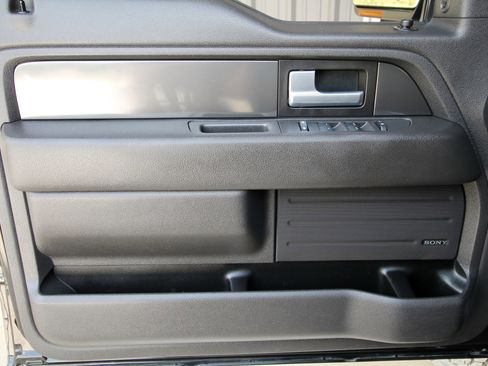 Used 2014 Ford F150 Raptor w/ Equipment Group 801A Luxury image 24