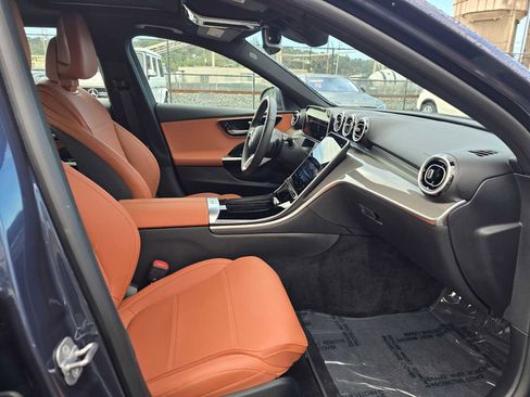 Used 2025 Mercedes-Benz C 300 C 300 image 12