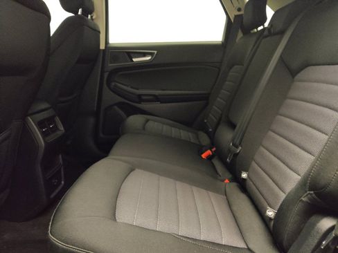 Used 2021 Ford Edge SE FWD image 18