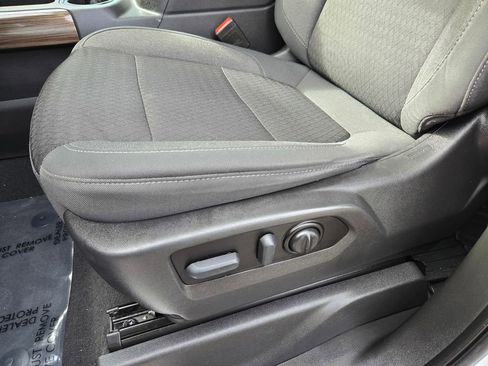 Used 2021 Chevrolet Silverado 1500 LT Trail Boss w/ LPO, Dark Essentials Package image 11