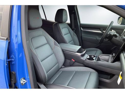 New 2026 GMC Terrain AT4 w/ Convenience Package III image 11