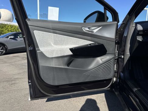 New 2025 Volkswagen ID.4 Pro image 20