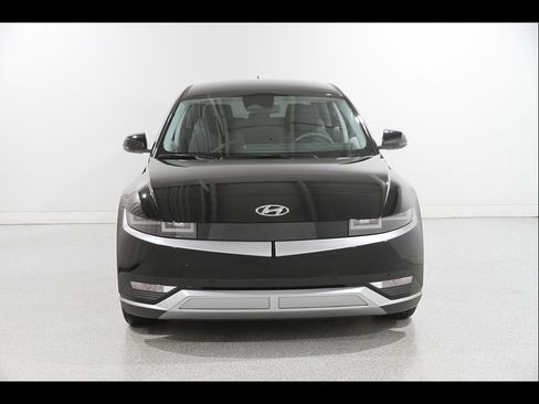 Certified 2024 Hyundai Ioniq 5 SEL RWD image 2