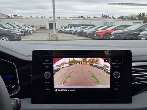 New 2026 Volkswagen Jetta SE image 17